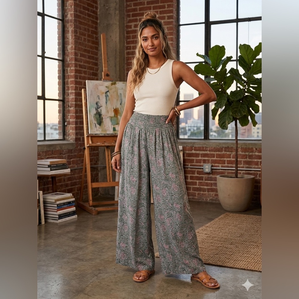 NWT Entro Green Paisley Palazzo Pants Smock Waist Size Sm thru Lrg